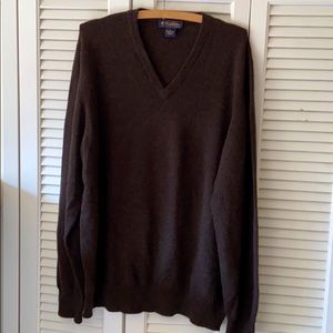 Brooks Brothers 3 ply cashmere v-neck sweater